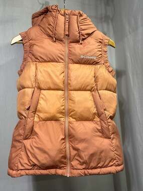Columbia Women's Pike Lake Hooded Puffer Vest, Orange
